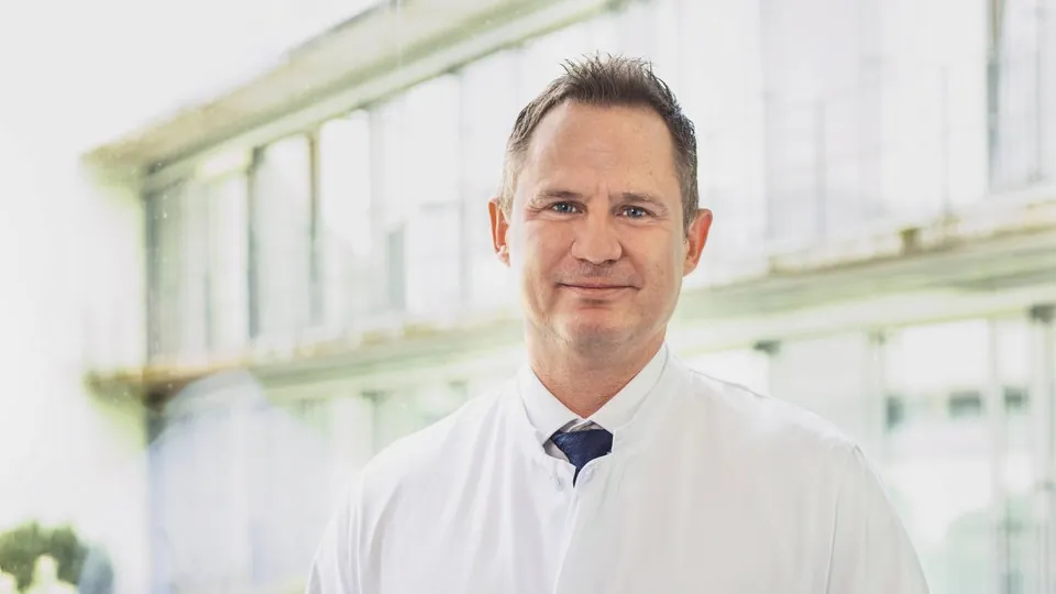 Ein Bild von Univ.-Prof. Dr. med. Christoph Kleinschnitz: Direktor der Klinik für Neurologie am Universitätsklinikum Essen