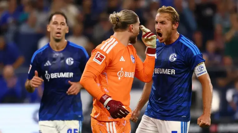 Schalke beendet Bayerns Wahnsinns-Serie! - BILD